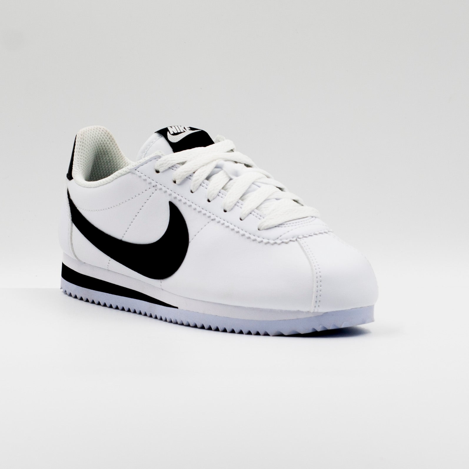 Zapatos Nike Nike Cortez Blanco Y Negro Nike Classic Cortez